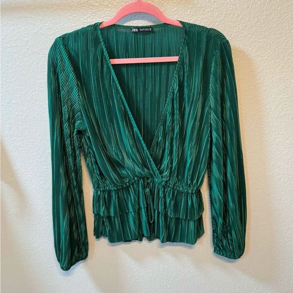 Zara Pleated Top Emerald Green Size Small Blogger Favorite